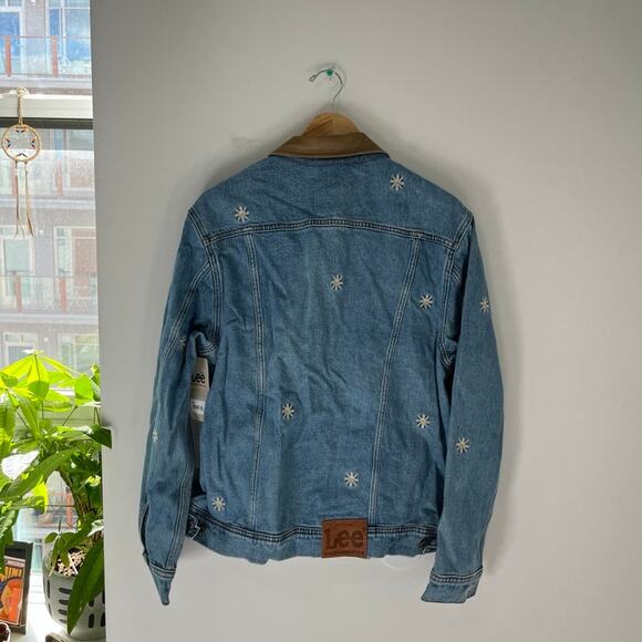NEW Lee Blue Denim Floral Embroidery Jacket Size Small - Picture 7 of 7